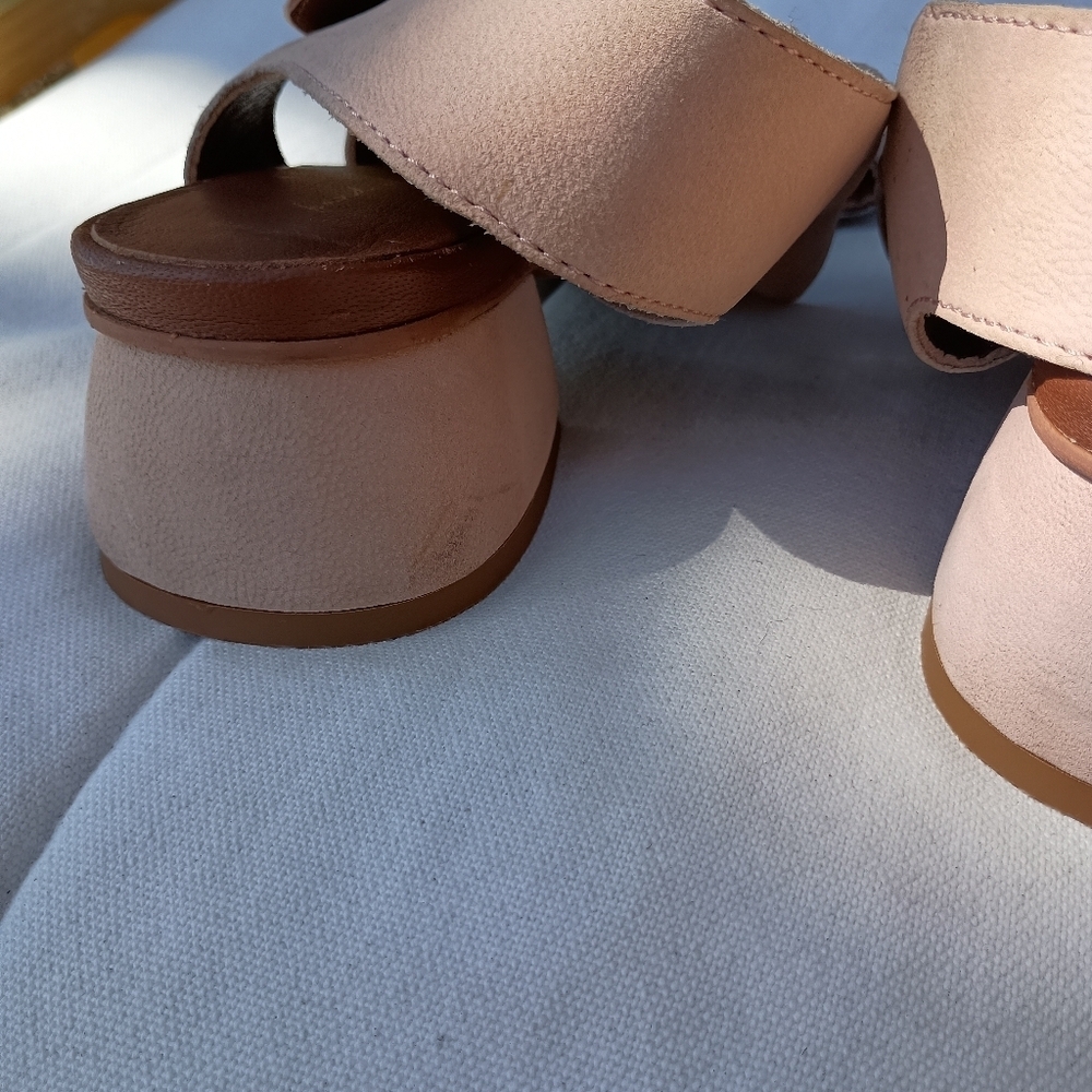Band Of The Free Women's Tan Sandals_8.5 - Picture 8 of 9
